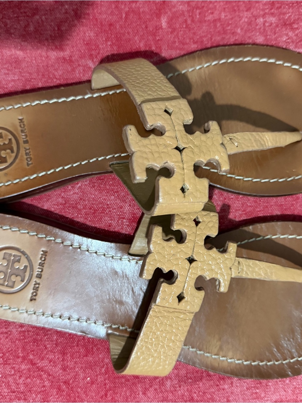 Tory Burch Tan Leather Logo Thong Sandals (Beige Tan)